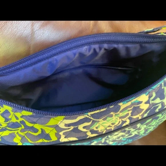 Vera‎ Bradley shoulder bag with pouch - Picture 5 of 7